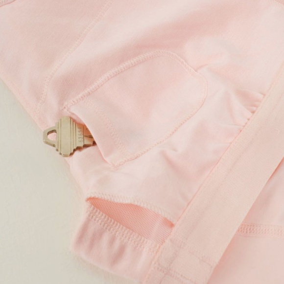 Lululemon Run: Make It Count Tank (8) - Picture 13 of 16